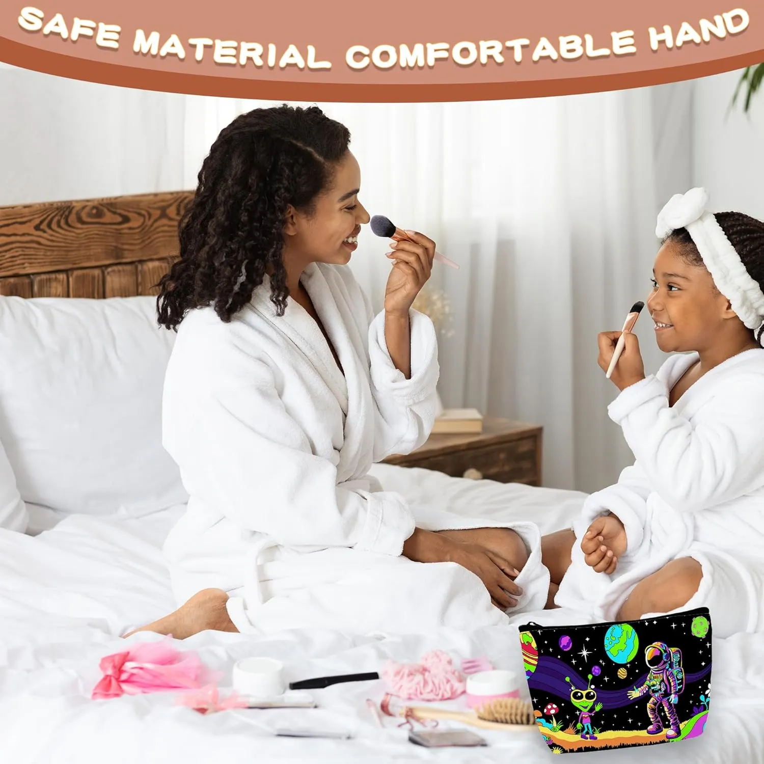 Astronaut and Alien Trippy Makeup Bag Cosmetic Bag for Women Girls,Portable Makeup Bags Travel Toiletry Bag Organizer