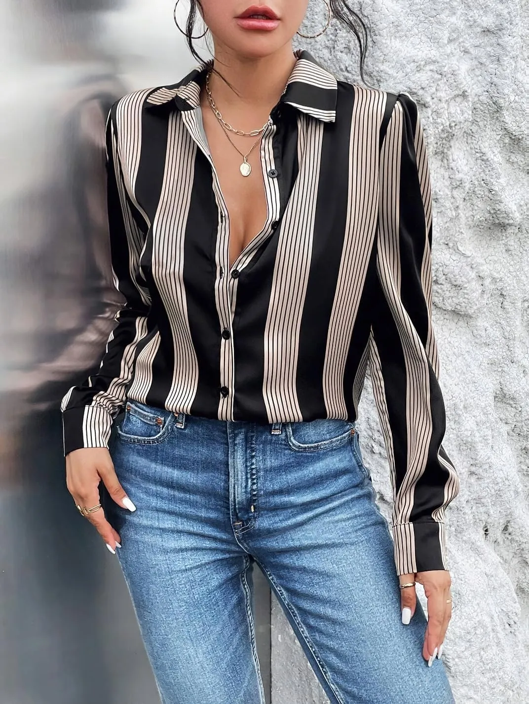 chouyatou Women's Button Down Floral Stripe Shirt Long Sleeve Lapel V Neck Loose Casual Work Blouse Top