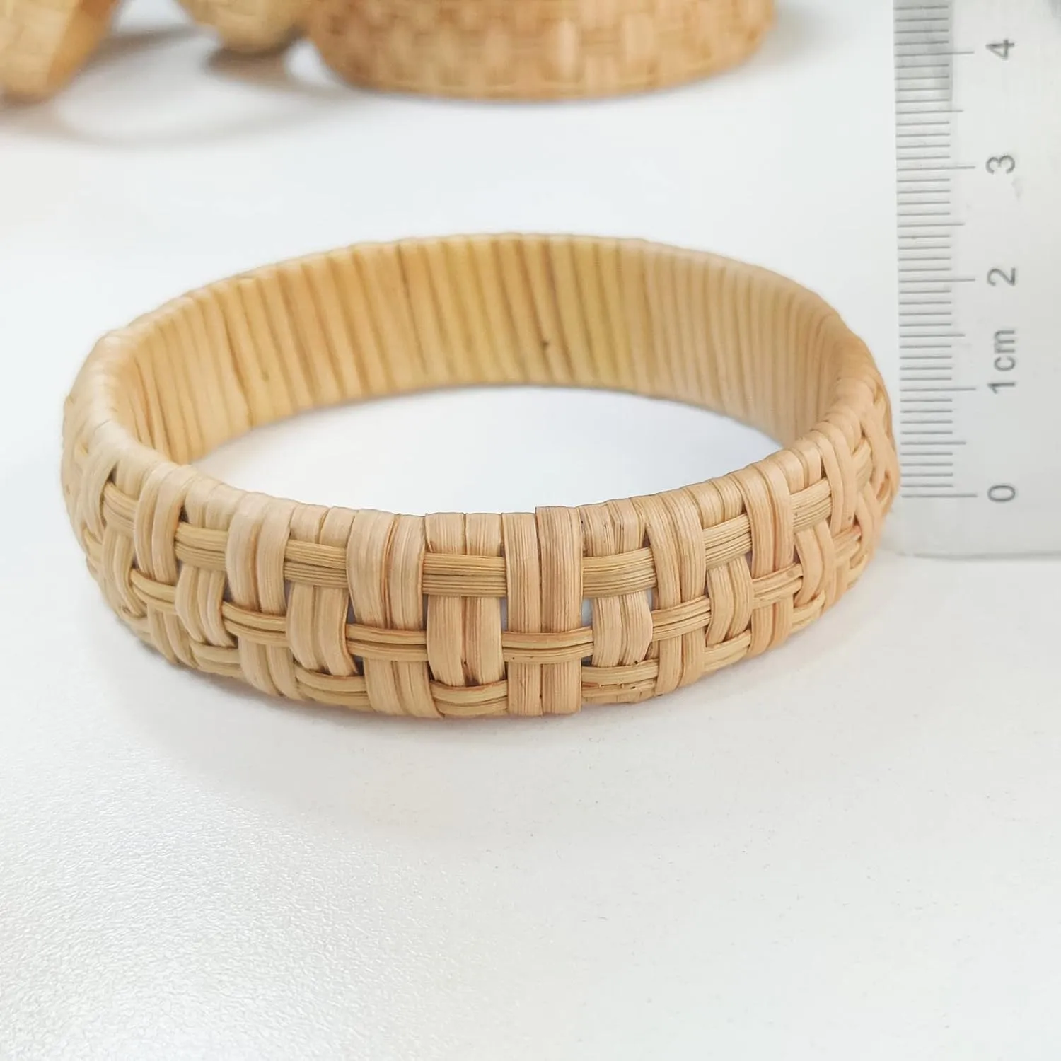 Dainty Rattan Geometric Bracelets Handmade Woven Lightweight Straw Wicker Braid Ethnic Round Statement Chunky Bangle for Women Jewelry