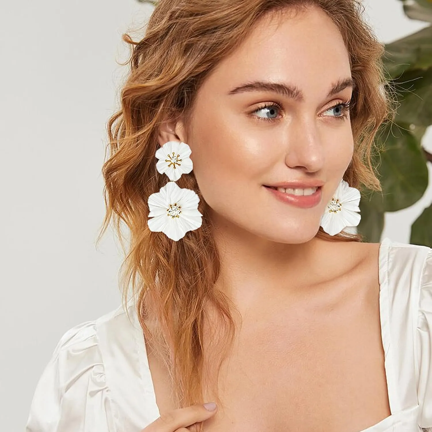 Flower Drop Dangle Earrings Beach Accessories for Vacation Rattan Flower Statement Earrings Bohemian Jewelry for Women