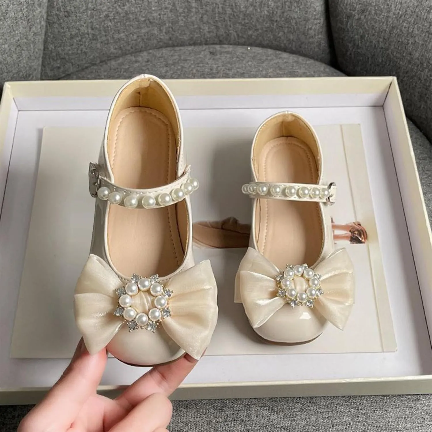 Girls Ballet Flats Bow Pearl Non-Slip Soft Mary Jane Walking Party Dress Shoes for Kids Soft Sole Wedding Shoes