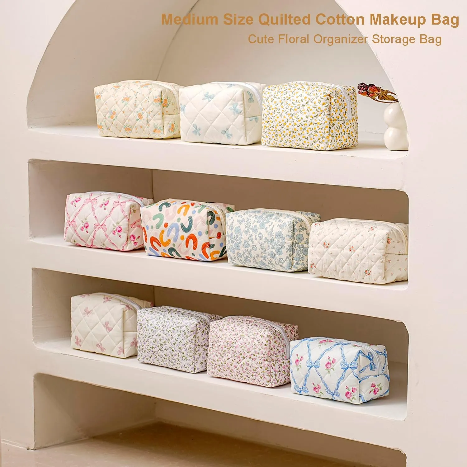 Gleyemor Small Quilted Makeup Bag for Women, Cute Floral Cotton Cosmetic Bag, Travel Toiletry Bag Period Bag Gifts for Her Mom Friend Sister Bridesmaid (White Floral)