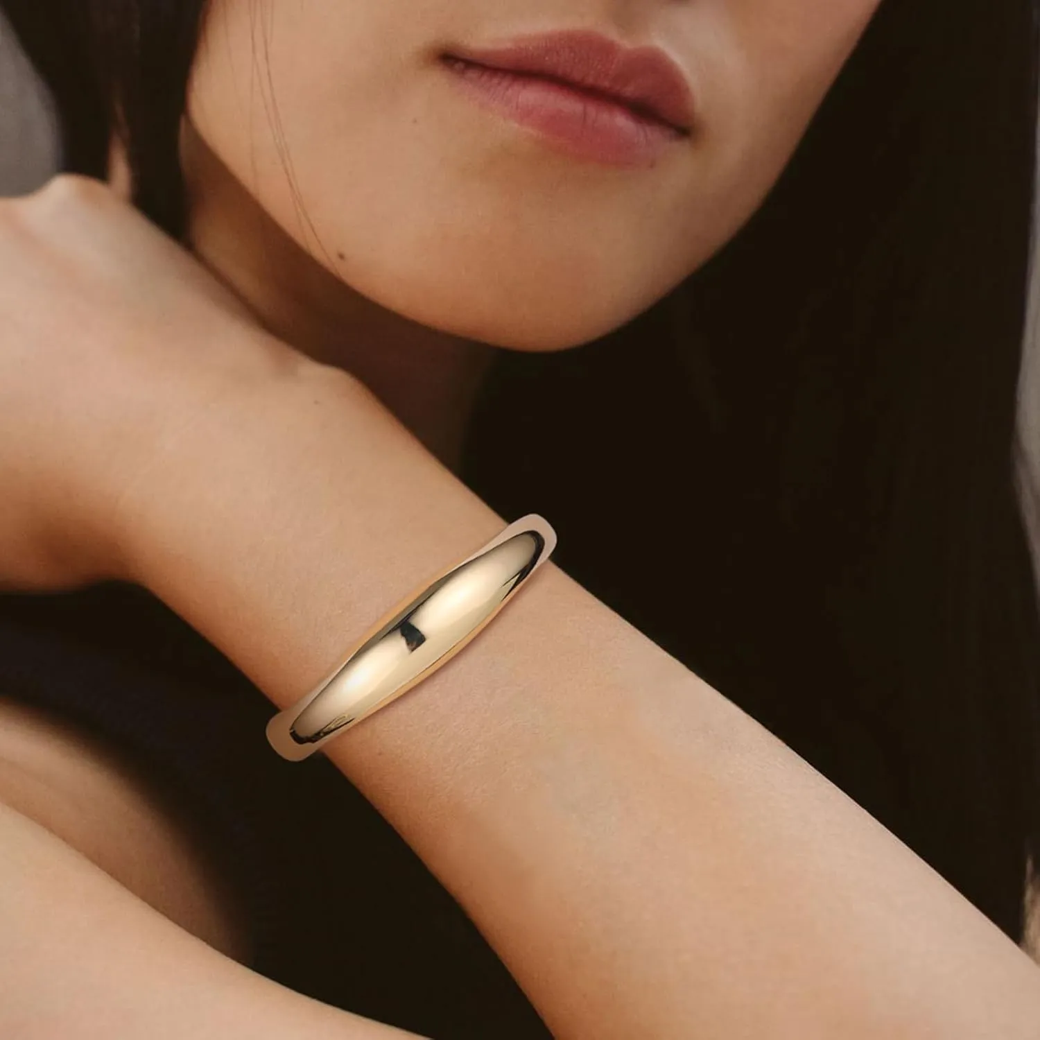 HZMAN 2Pcs Chunky Bracelets for Women Thick Wide Bangle Bracelet Irregular Open Hinge Wrist Cuff Bracelet Jewelry Gift