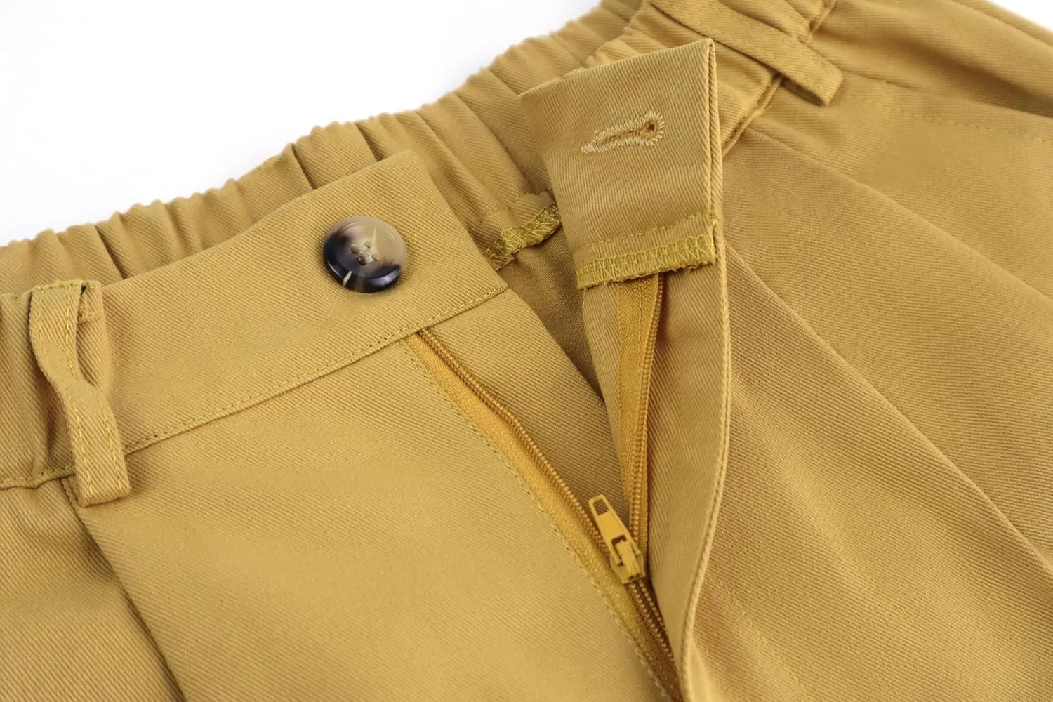 Lesore Womens Relaxed Fit Elastic Waist Casual Summer High Rise Shorts Pockets Chino Shorts Pants Trousers