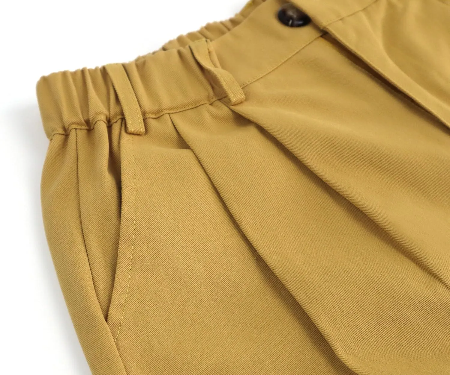 Lesore Womens Relaxed Fit Elastic Waist Casual Summer High Rise Shorts Pockets Chino Shorts Pants Trousers