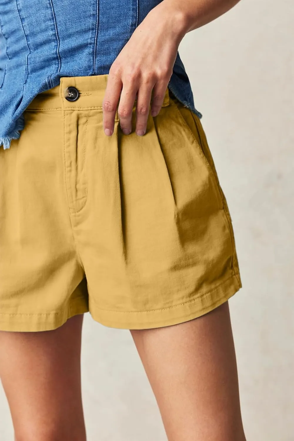 Lesore Womens Relaxed Fit Elastic Waist Casual Summer High Rise Shorts Pockets Chino Shorts Pants Trousers
