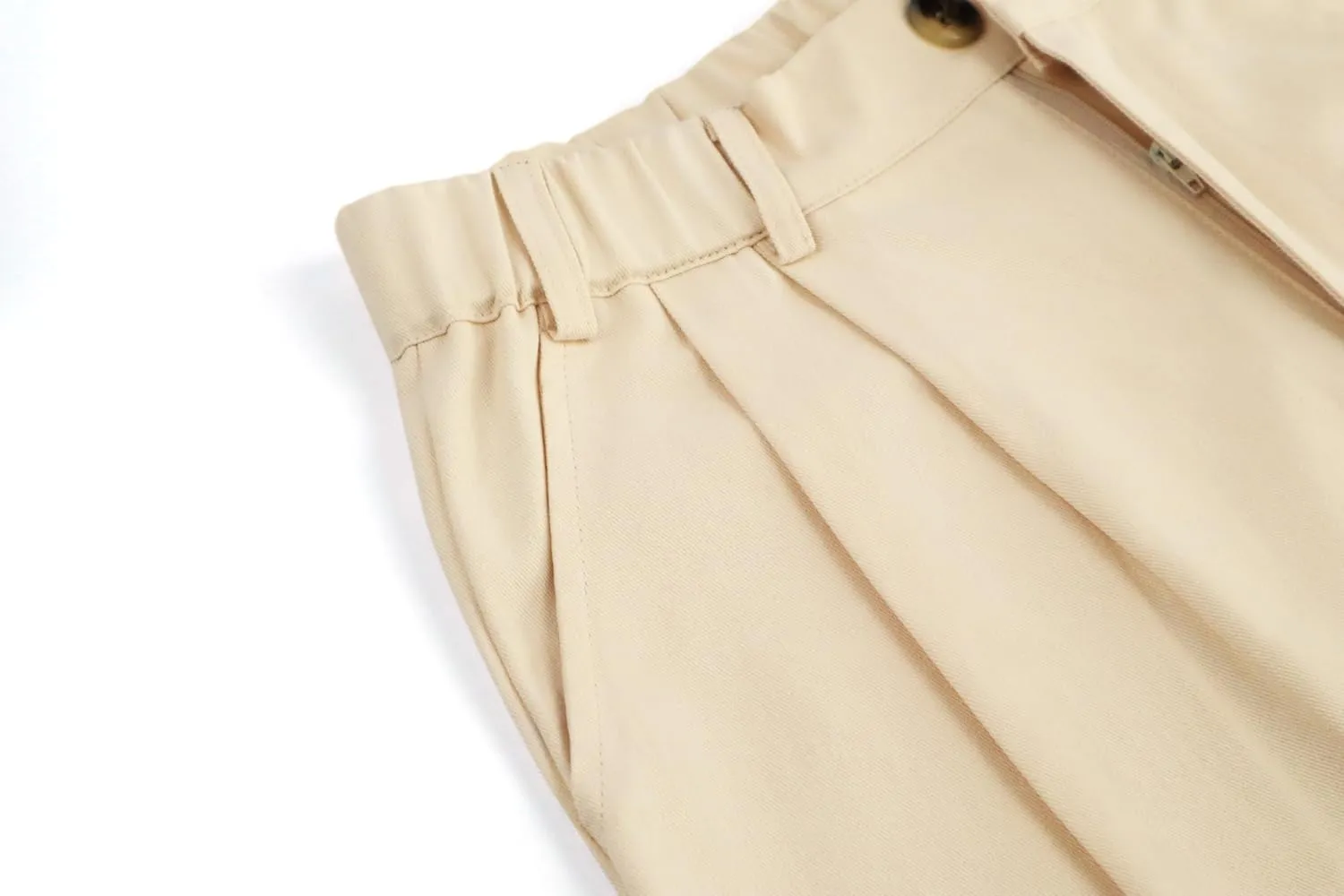 Lesore Womens Relaxed Fit Elastic Waist Casual Summer High Rise Shorts Pockets Chino Shorts Pants Trousers