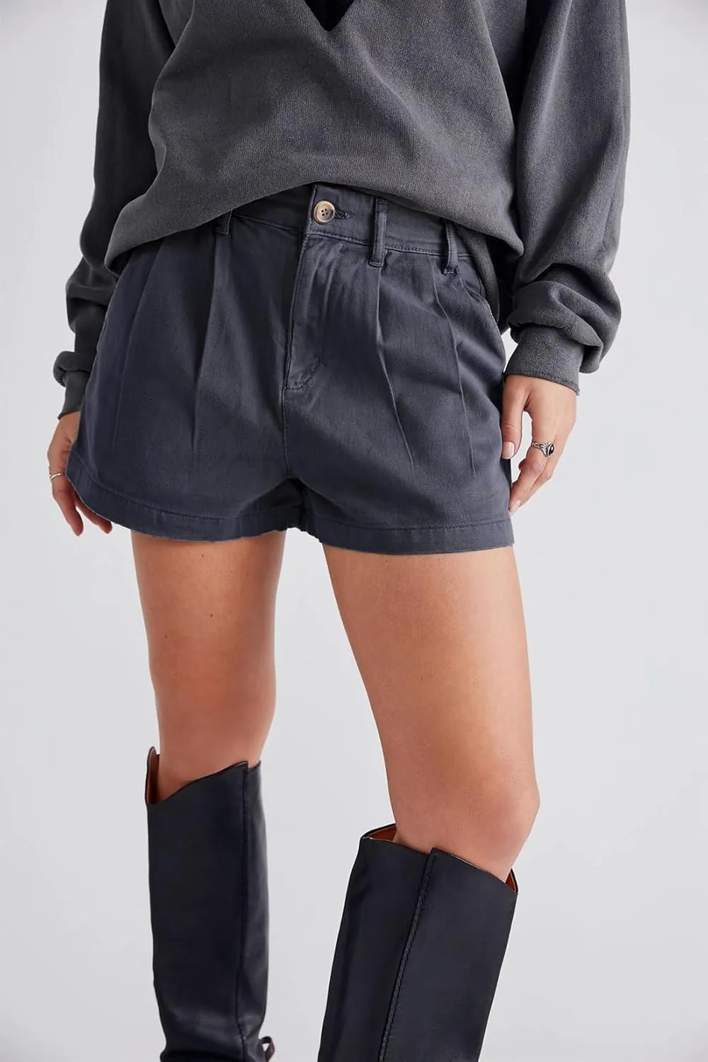 Lesore Womens Relaxed Fit Elastic Waist Casual Summer High Rise Shorts Pockets Chino Shorts Pants Trousers