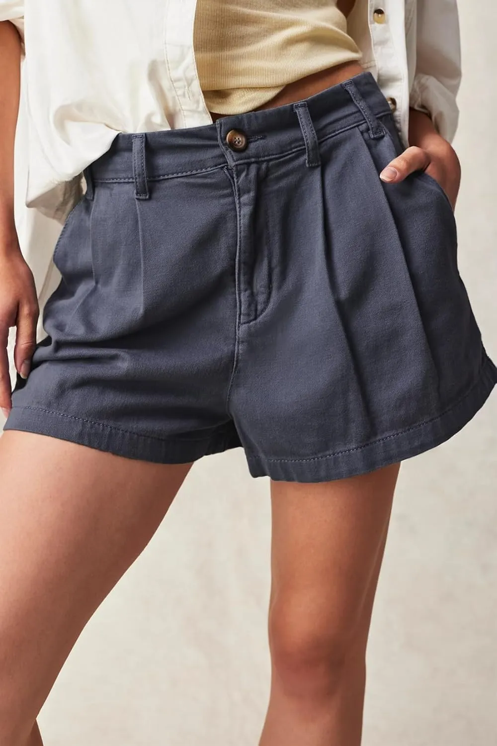 Lesore Womens Relaxed Fit Elastic Waist Casual Summer High Rise Shorts Pockets Chino Shorts Pants Trousers
