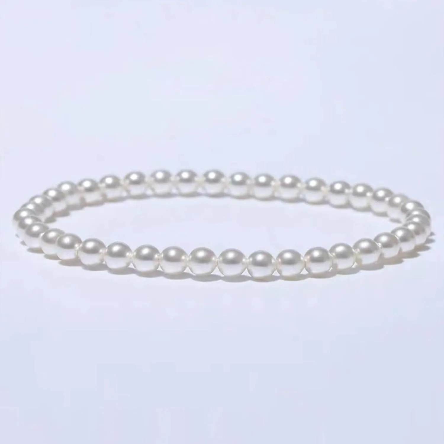 Pearl Bracelet Pearl Bracelets for Women Dainty Gold Charm Bracelet Pearl Hand Chain Bracelet Wedding Jewelry for Brides Bridesmaid Gifts