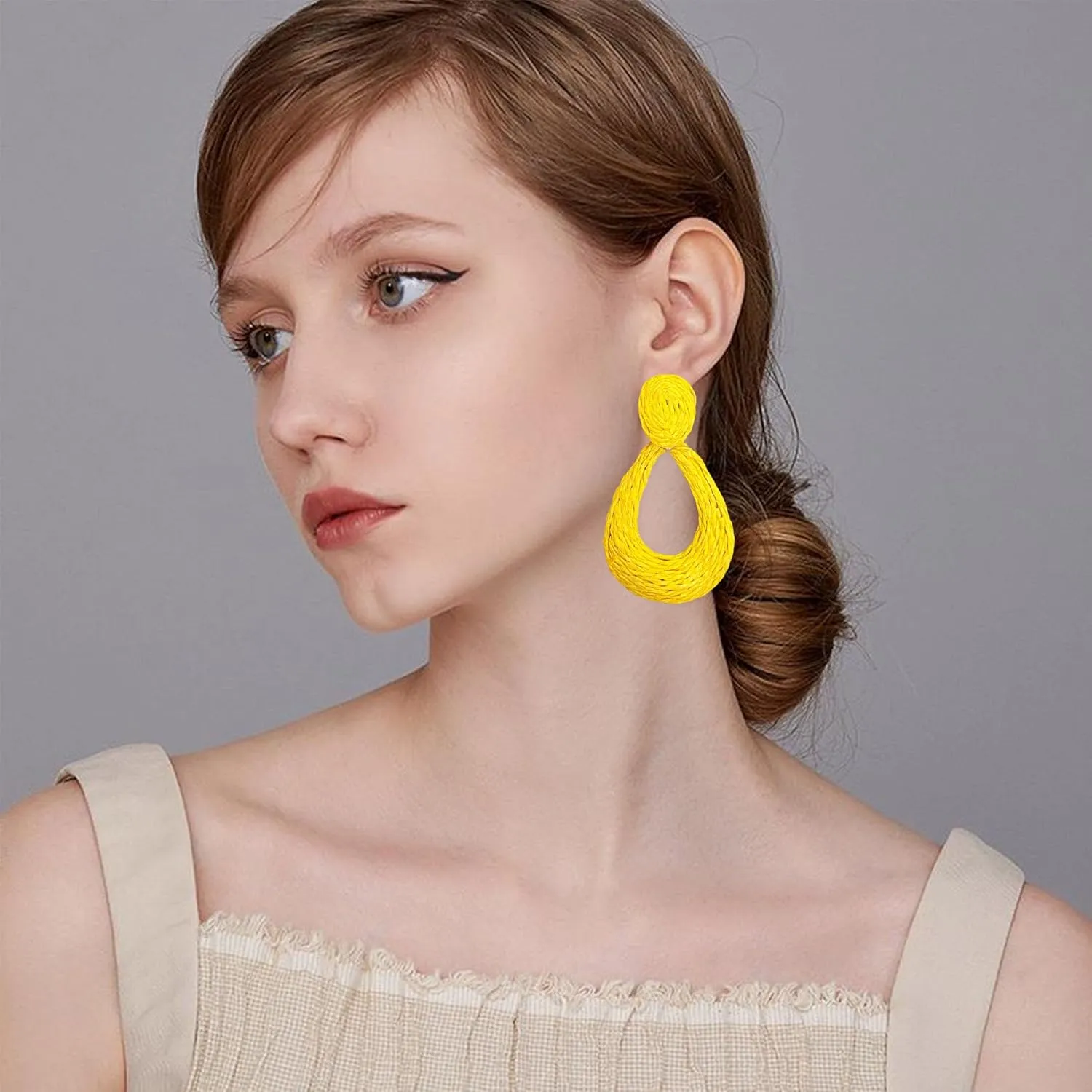 Teardrop Handmade Statement Raffia Earrings Cute Boho Rattan Dangle Earrings Lightweight Straw Wrap Summer Drop Dangling Earrings for Women