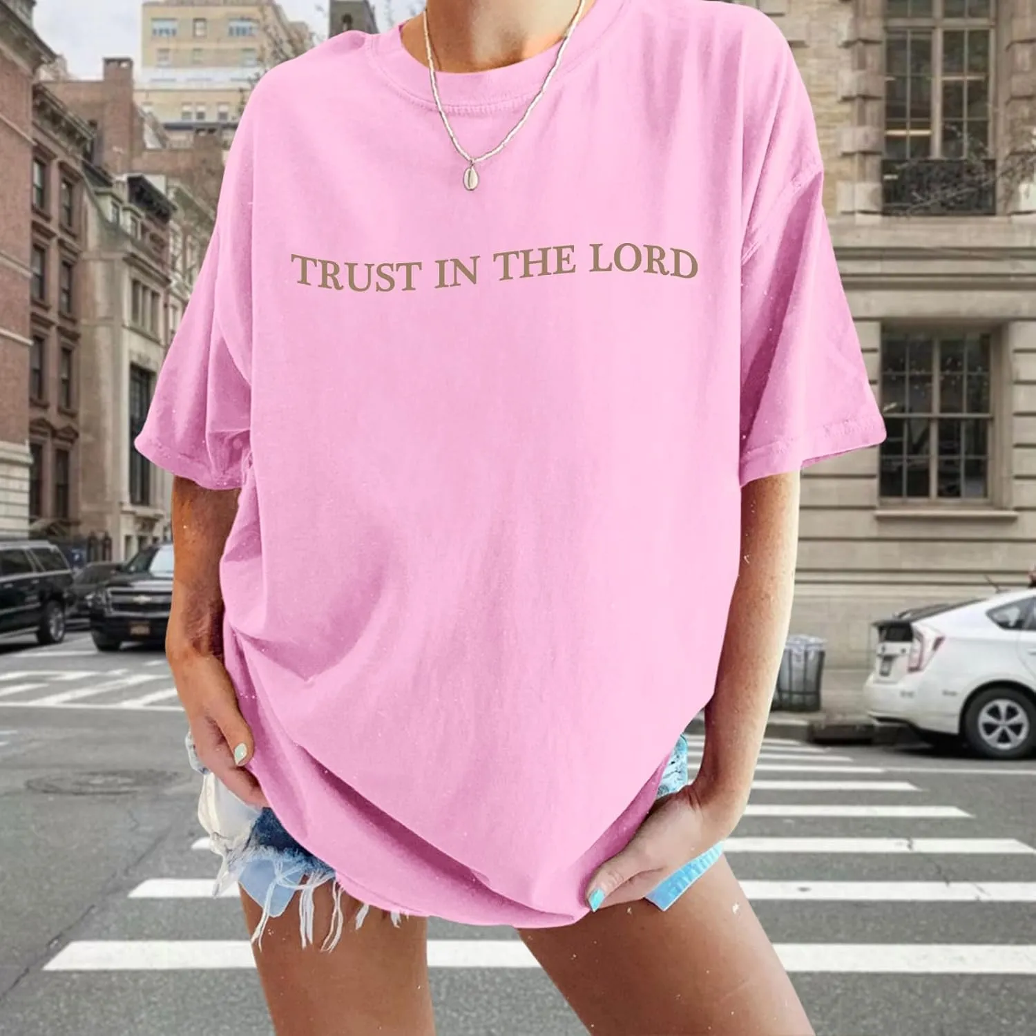 Tuislay Christian Shirts for Women Trust in The Lord Oversized Tshirts Jesus Graphic Tees Faith Religious Bible Verse Tops