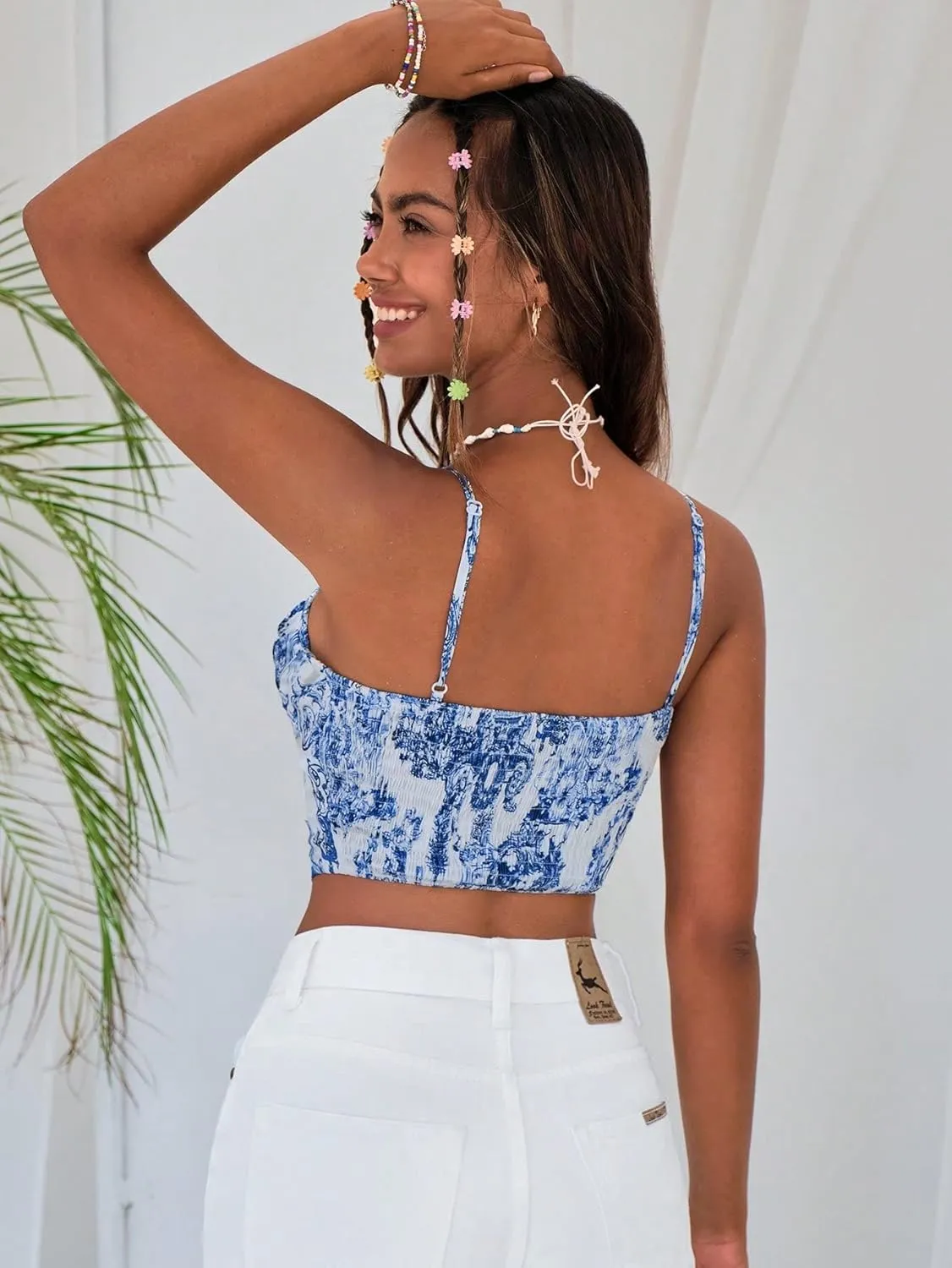WDIRARA Women's Floral Print Cowl Neck Asymmetrical Hem Crop Cami Top Party Club Camisole