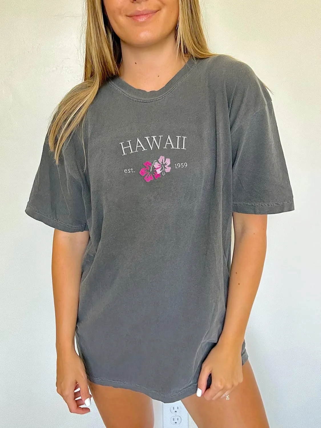 Women Teen Girls Cute Embroidered Graphic Tees Preppy Colorful Surf Shirts Coastal Short Sleeve Beach Tshirt Tops