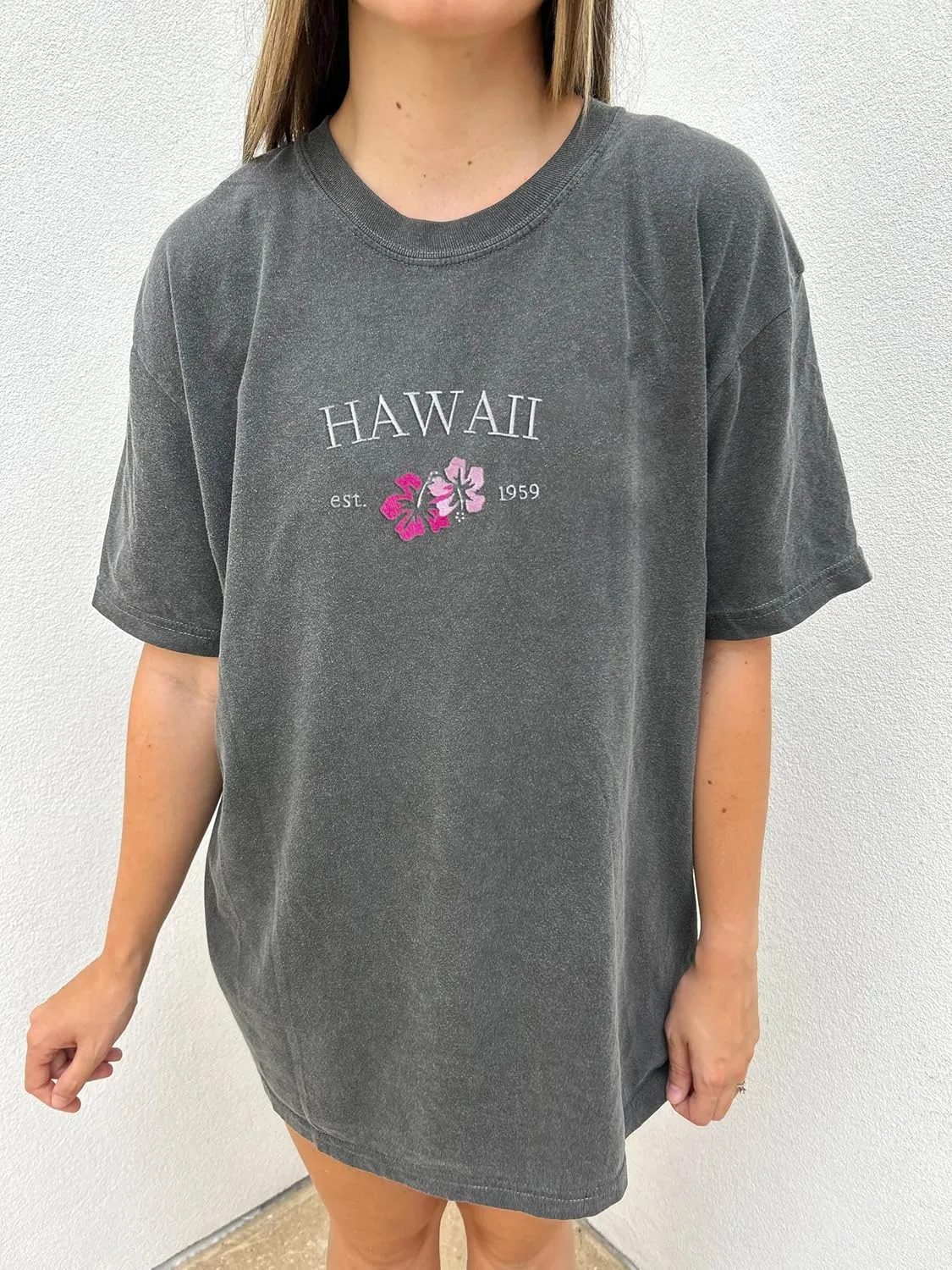 Women Teen Girls Cute Embroidered Graphic Tees Preppy Colorful Surf Shirts Coastal Short Sleeve Beach Tshirt Tops